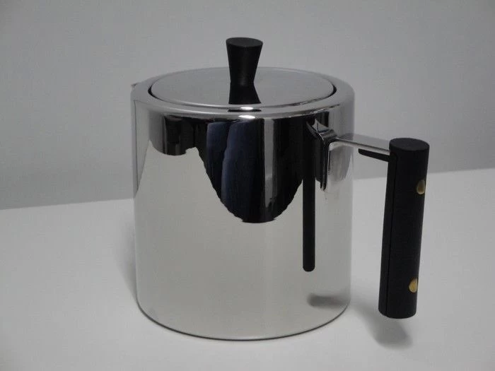 Mini Bouilloire électrique Années 50 SMEG Vert D´eau 6 Mini Bouilloire électrique Années 50 SMEG Vert D´eau – Image 4